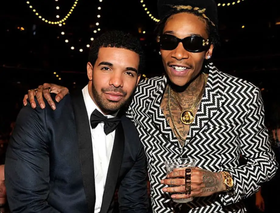 Drake Brings Out Wiz Khalifa In L.A Concert ( Drake Vs. Wayne)