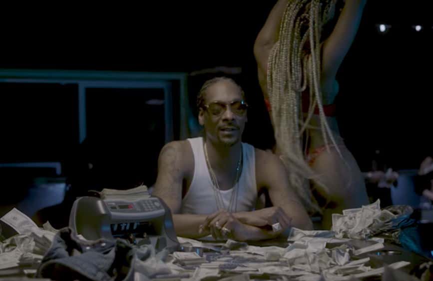 New Video Snoop Dogg (Ft. K Camp) - Trash Bags