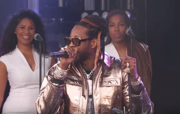Watch 2 Chainz Performs 'Rule The World' & 'NCAA' on Jimmy Kimmel Live!