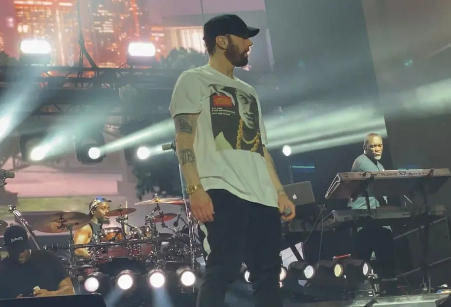 Watch Eminem Disses Lord Jamar in Abu Dhabi Concert