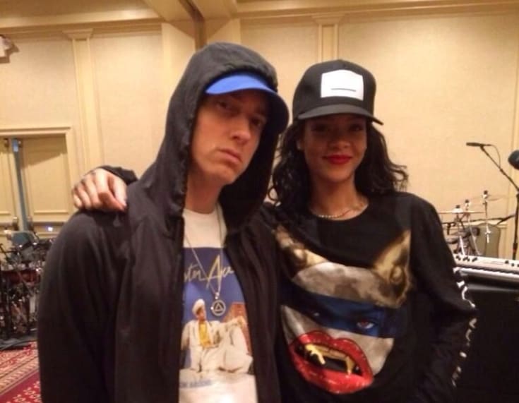 Eminem Offers Apology To Rihanna For Supporting Chris Brown in the Decade Old Leaked Verse