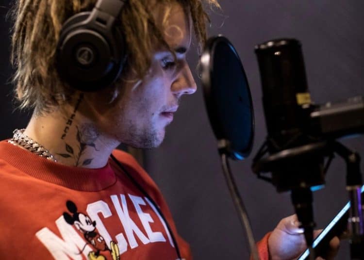 Justin Bieber Drops "Peaches" Remix Feat. Usher, Ludacris & Snoop Dogg