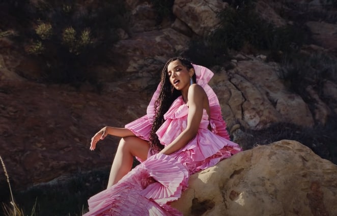 Watch Tinashe & Buddy Releases Pasadena Music Video