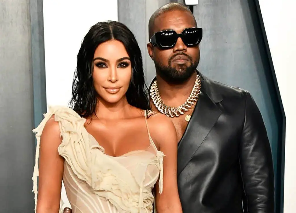 Kim Kardashian Hosts SNL, Calls Kanye West the Best Rapper Of All Time