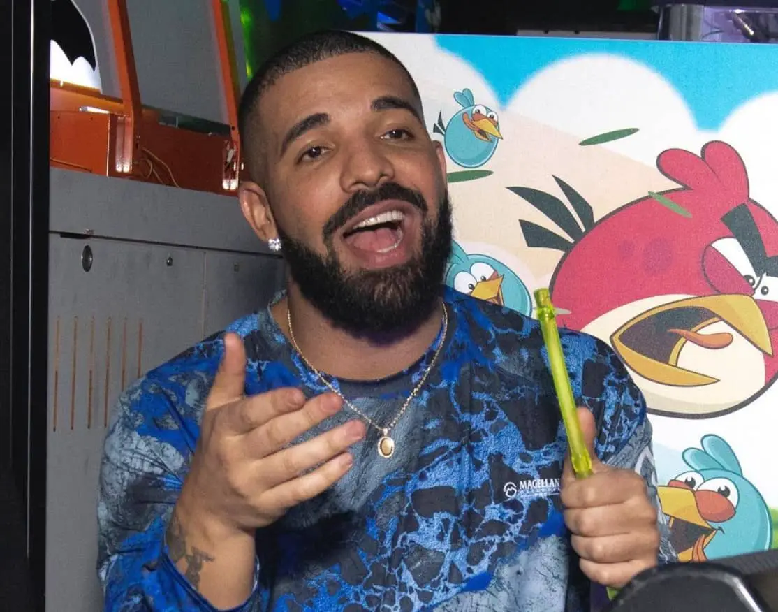 Drake Takes Bartender Role At Future's Birthday Party In Atlanta