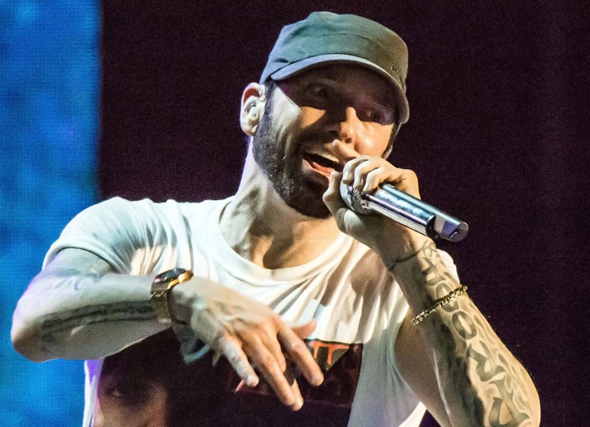 Eminem Celebrates After Becoming 1st Rapper To Reach 50 Million Youtube Subscribers