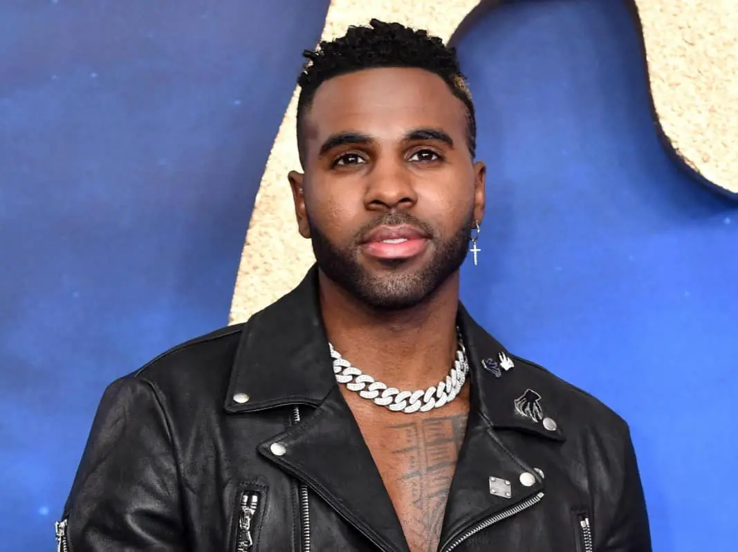 Jason Derulo Fights With Two Guys After Being Called Usher