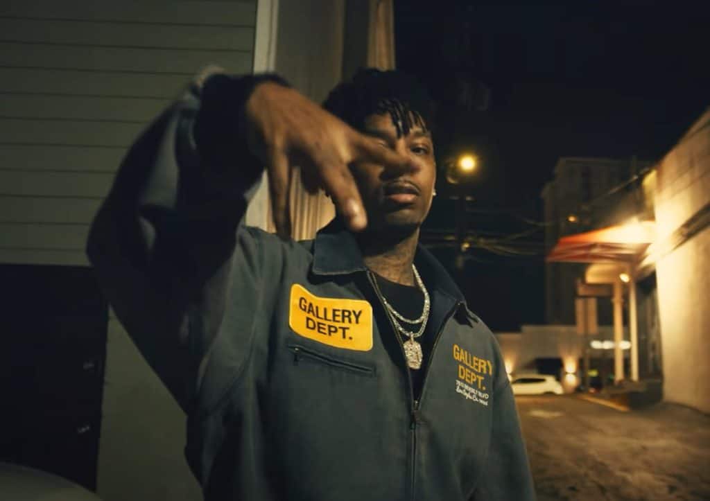 Watch 21 Savage Returns With 2 New Singles No Debate & Big Smoke