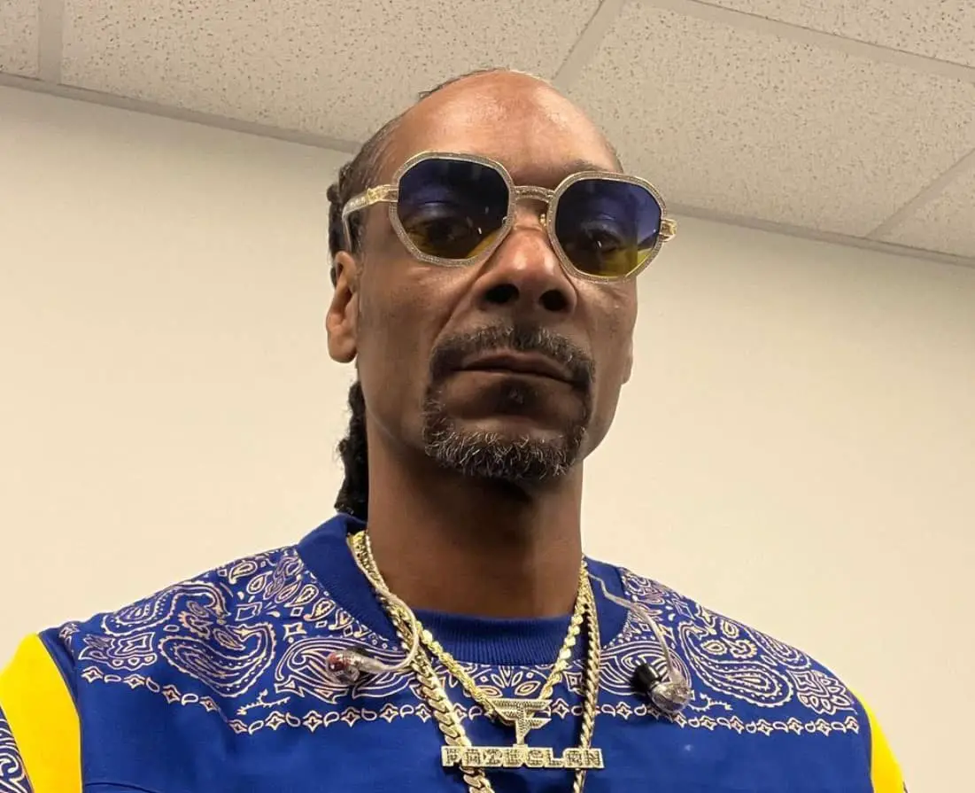 Snoop Dogg Reveals Queen Elizabeth II Saved Him When He Got Kicked From UK