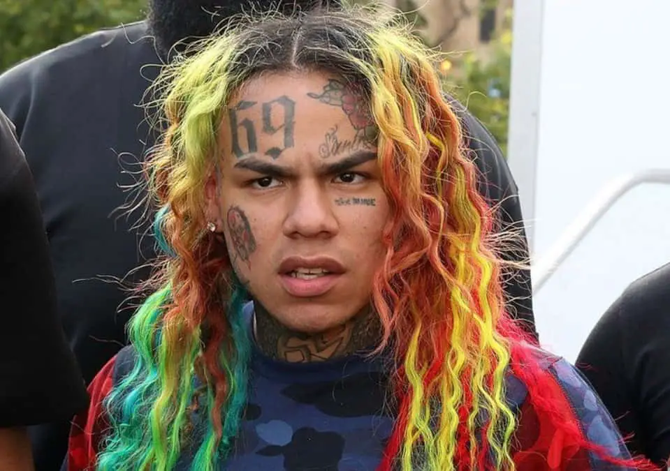 6ix9ine Declares To Judge That He Is Struggling To Make Ends Meet
