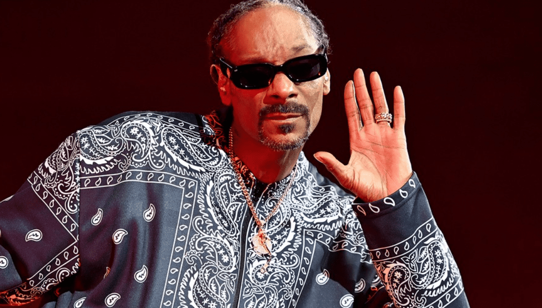 Snoop Dogg claims to be the 1st Celebrity on Instagram
