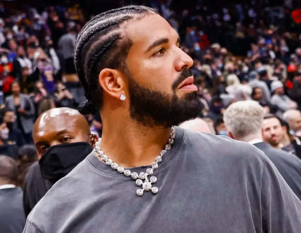Drake Becomes First Artist To Surpass 3 Billion Streams In US in 2022