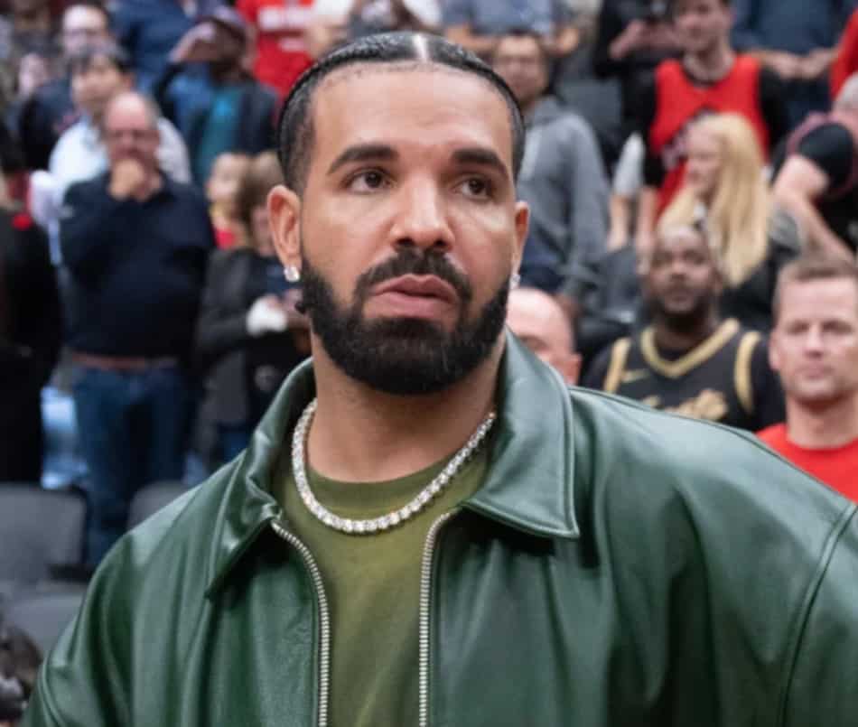 Drake Denies Woman's Claim That He Flew Her Out For Unprotected Sx