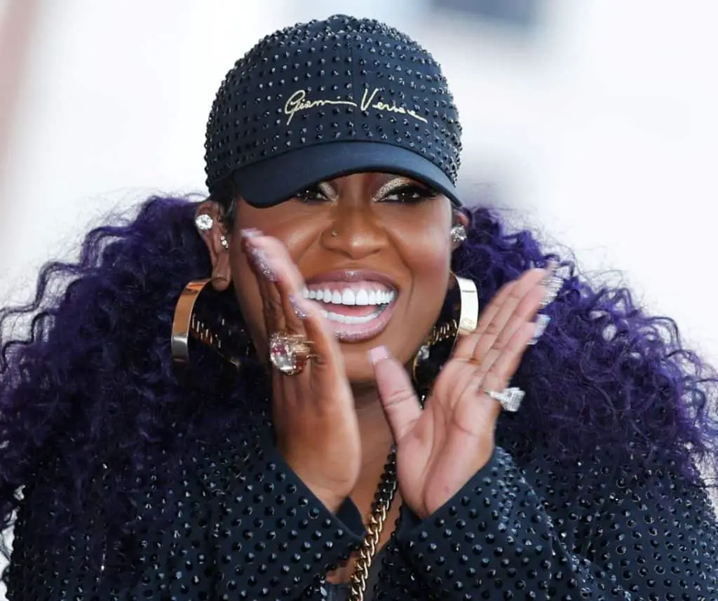 Missy Elliott Gives New Year Motivation, Says Walk Into 2023 Being Fearless