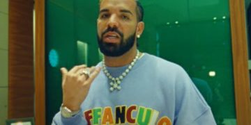 Watch Drake Releases Music Video For Jumbotron Sht Poppin