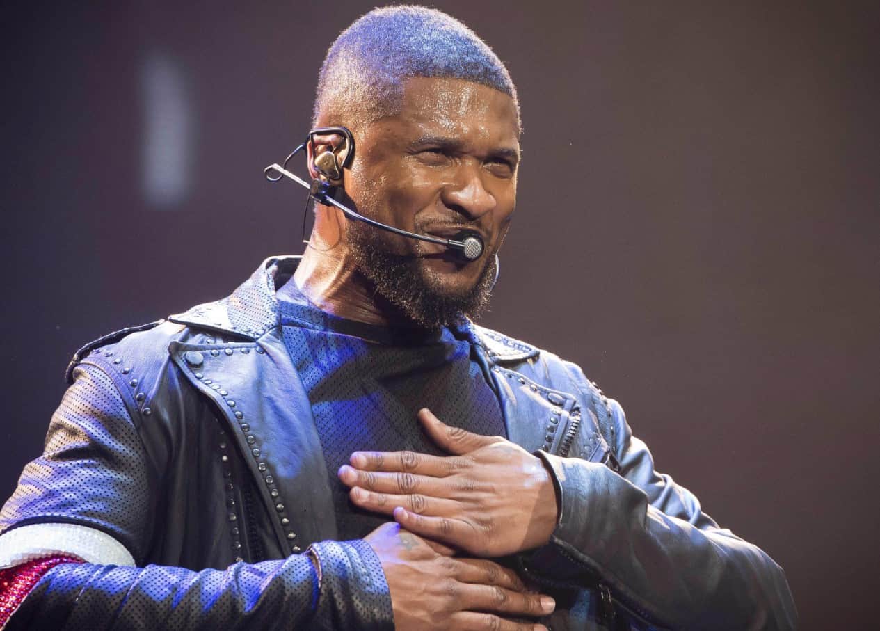 Usher Says He'd 'Be A Fool' To Turn Down Super Bowl Halftime Show