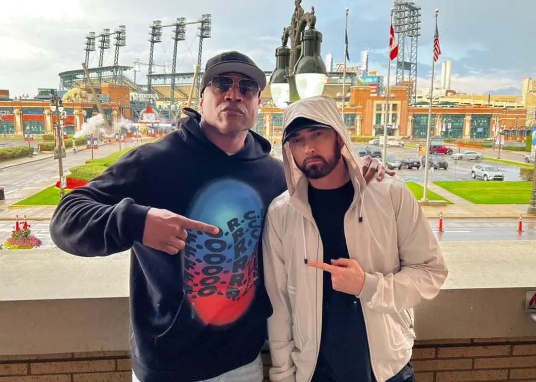 LL Cool J Meets Eminem Ahead Of FORCE Tour Concert In Detroit
