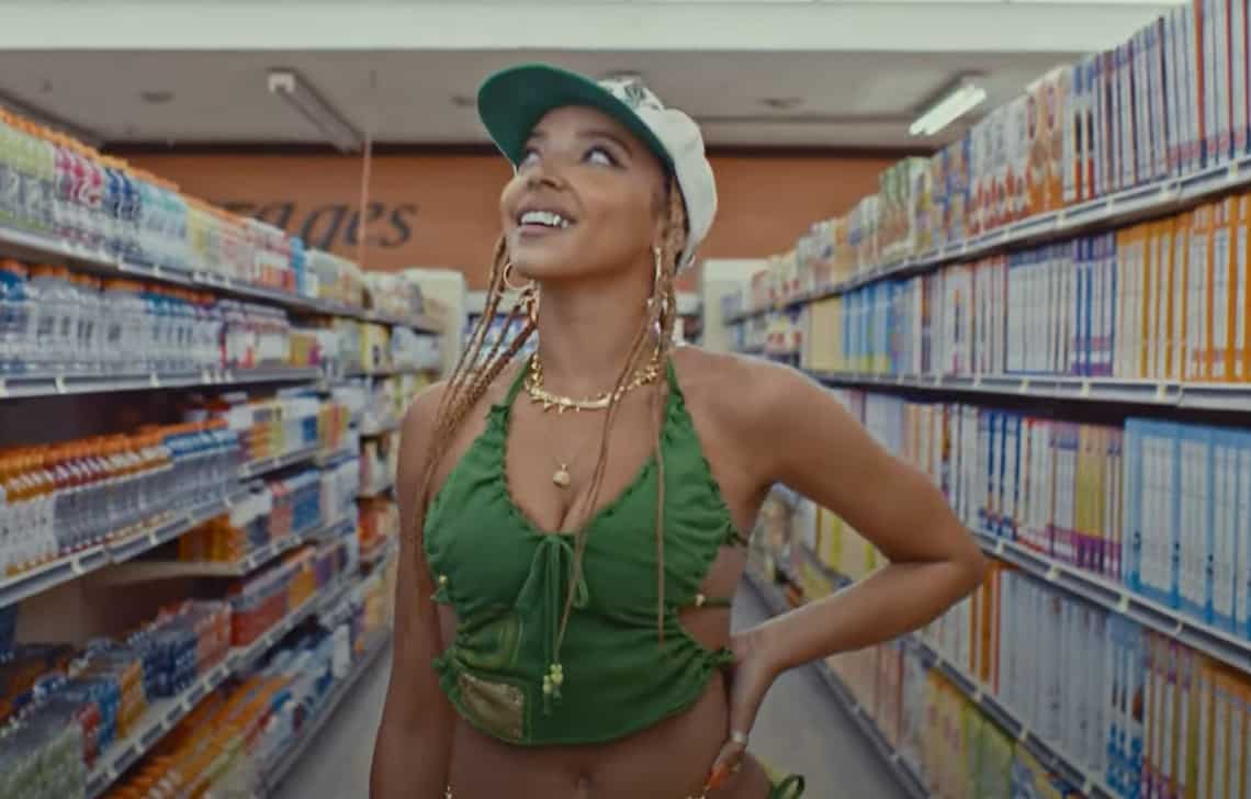 Watch Tinashe Releases New Single & Video Needs