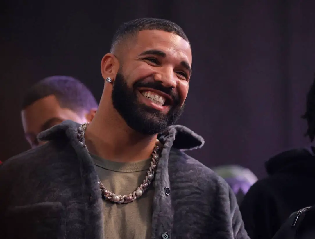 Drake Becomes First Rapper To Surpass 80 million Monthly Spotify Listeners