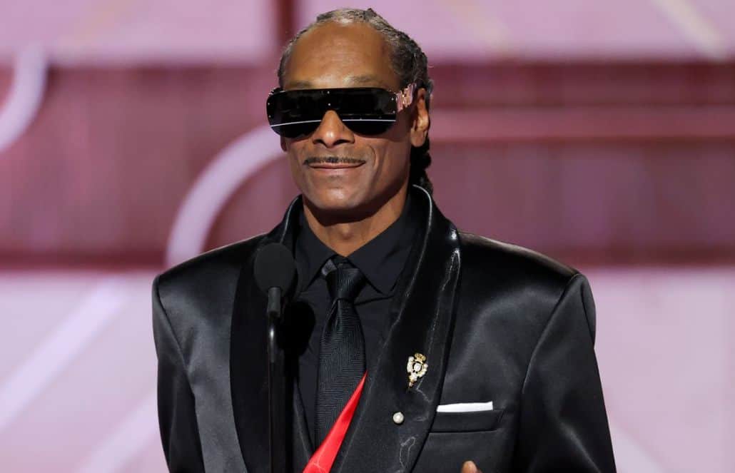 Snoop Dogg Admits Being “High” While Presenting at the Golden Globes